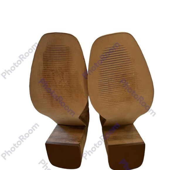 Andre Assous Naia Bootie Beige, size 8, NWOT - Picture 12 of 12